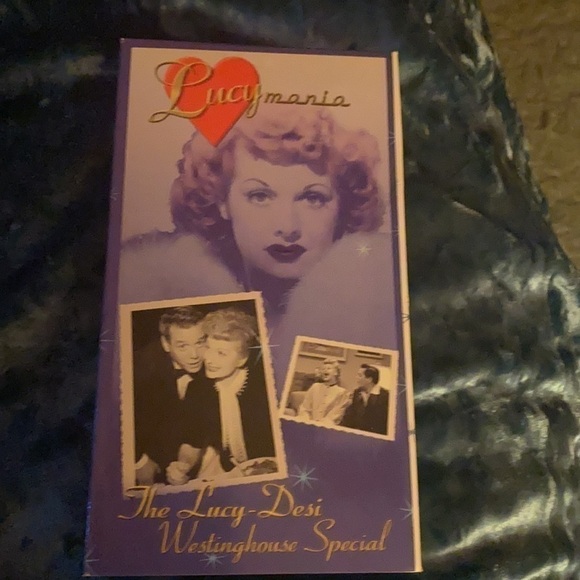 I Love lucy vhs tapes set of 2 - Picture 3 of 3